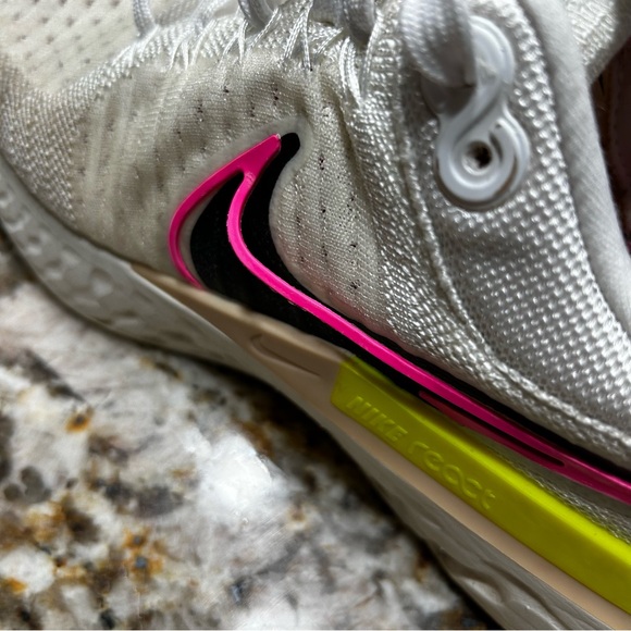 Nike React Infinity Run Flynit 2 White Mens Size 9.5 DJ5395-100 - Picture 8 of 11